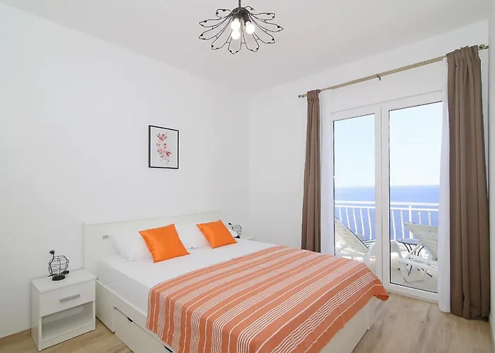 Vista Apartments